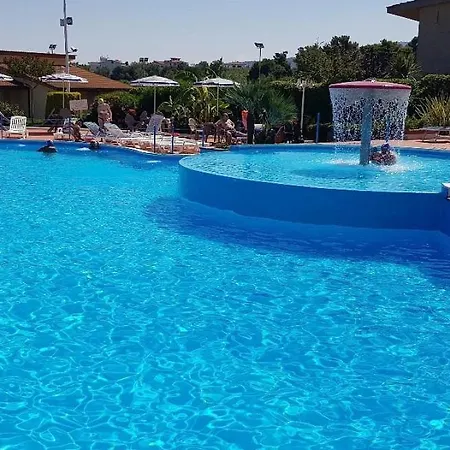 Oltremare Club Apartament *